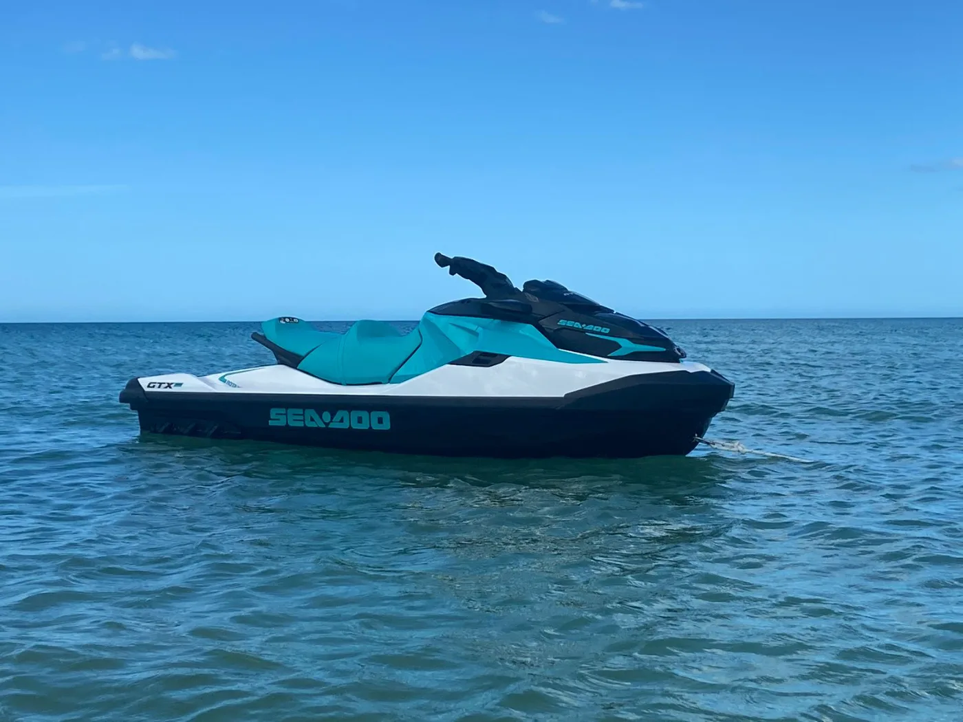 Sea-Doo GTX en el mar de Yucatán